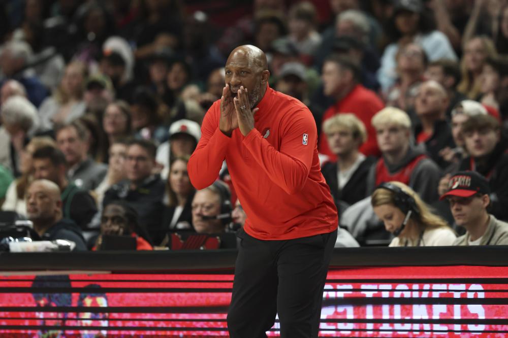 他在球场上 他在球场上