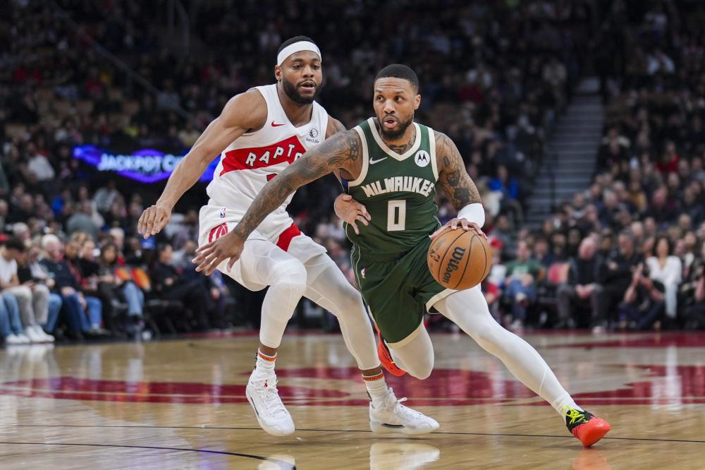 一名既能背 一名既能背